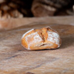 Bullebrötchen: Weizensauerteigbrötchen mit 70% Weizen und 30% Roggen. Keine Hefe!